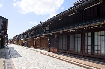 Kanaya-machi (Rows of latticed houses)