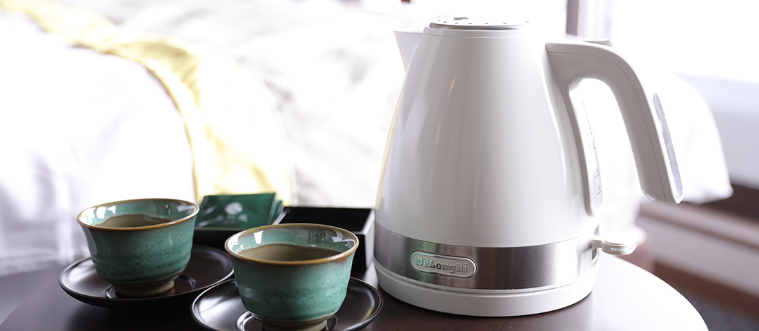 バスルームから富山湾を望むモダン和室